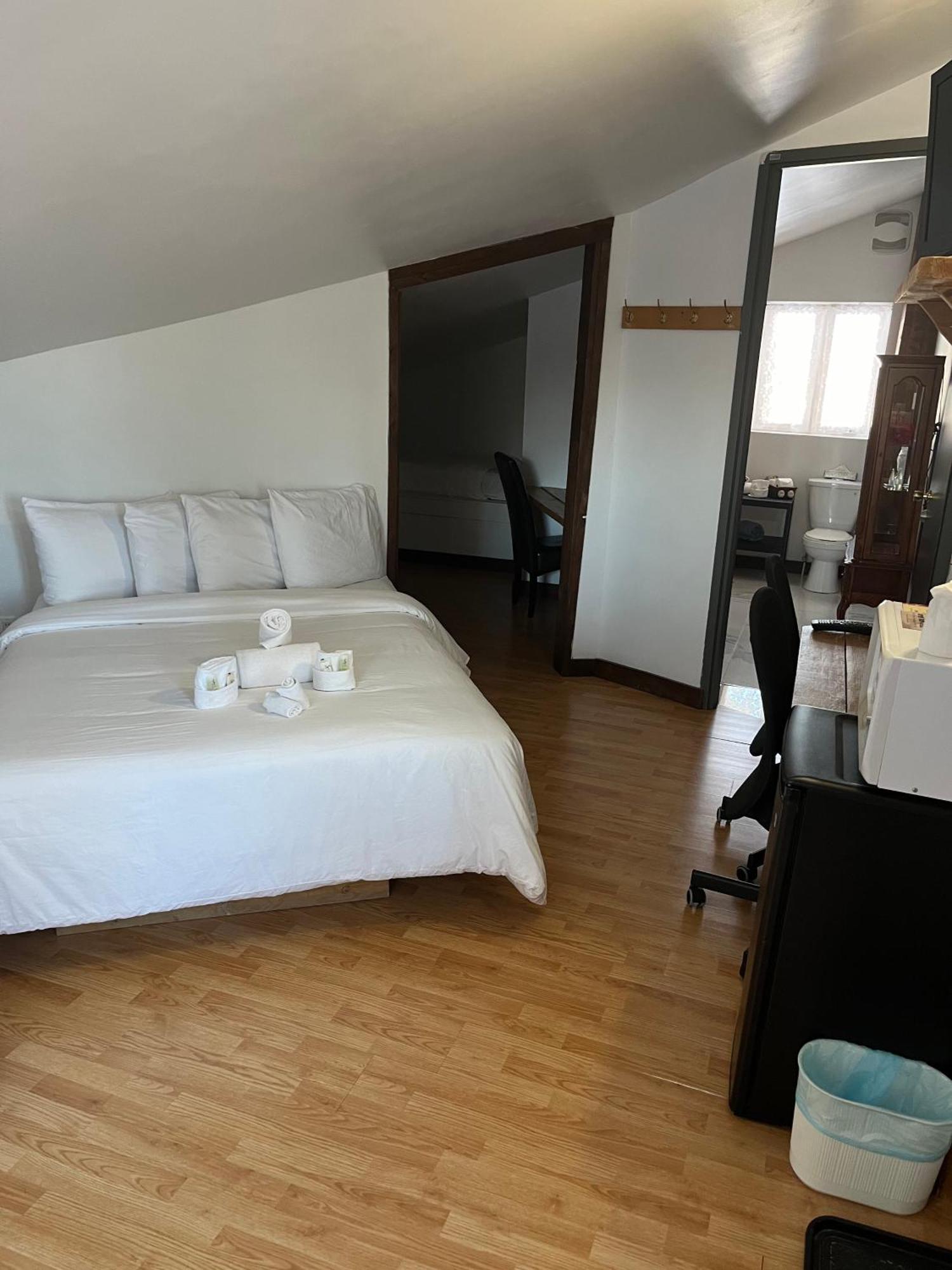 Auberge De Ferme-Neuve Lac-Saint-Paul Eksteriør billede