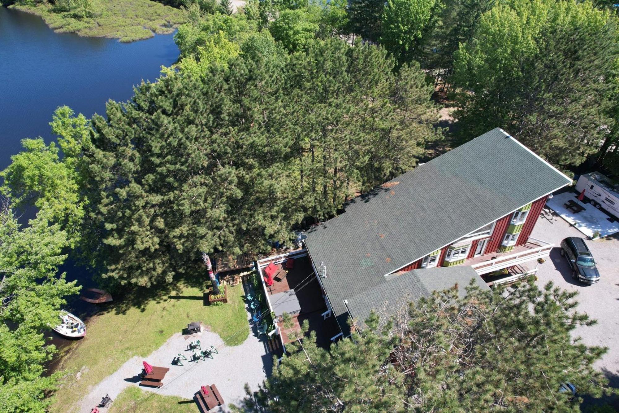Auberge De Ferme-Neuve Lac-Saint-Paul Eksteriør billede