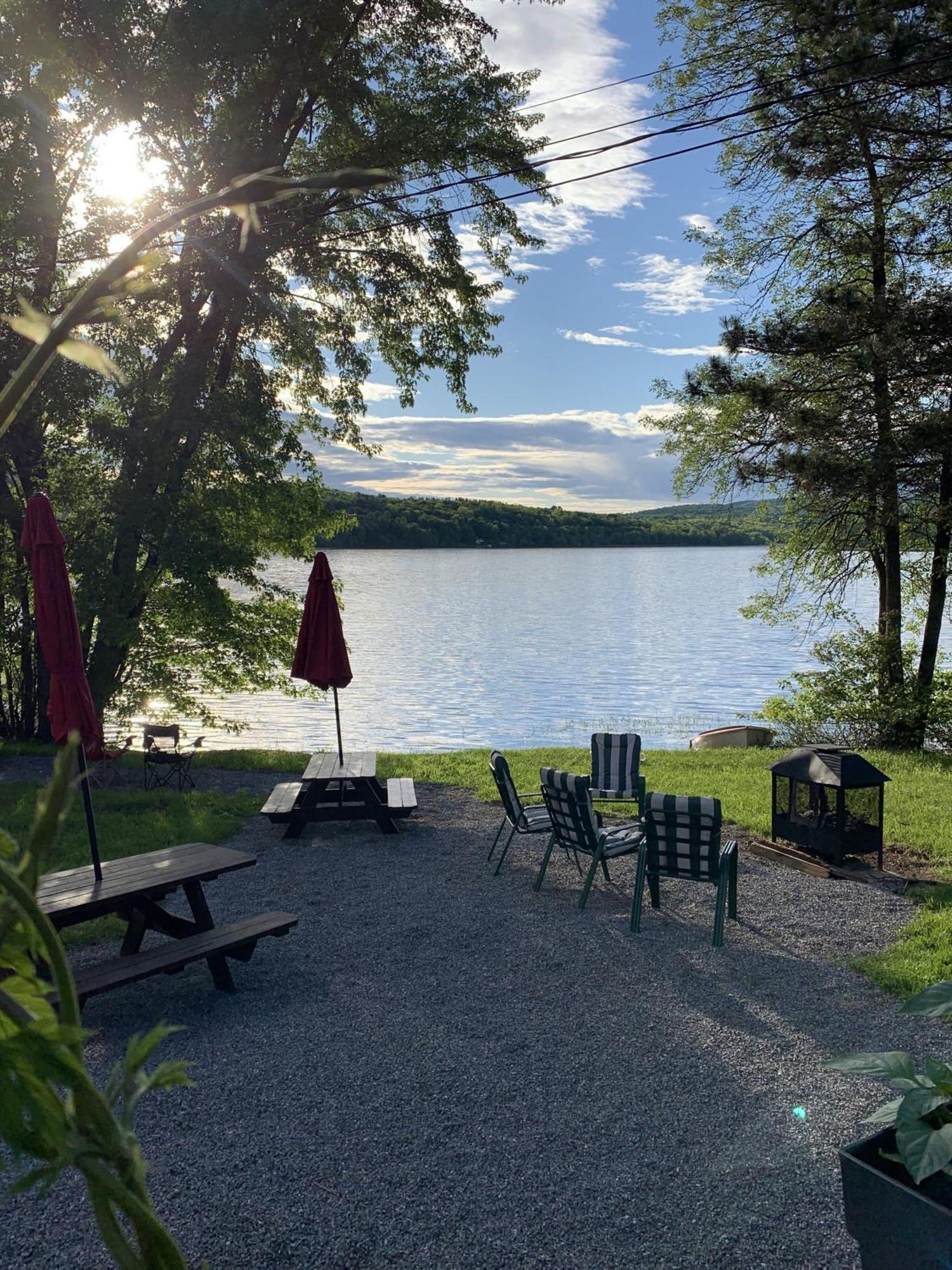 Auberge De Ferme-Neuve Lac-Saint-Paul Eksteriør billede