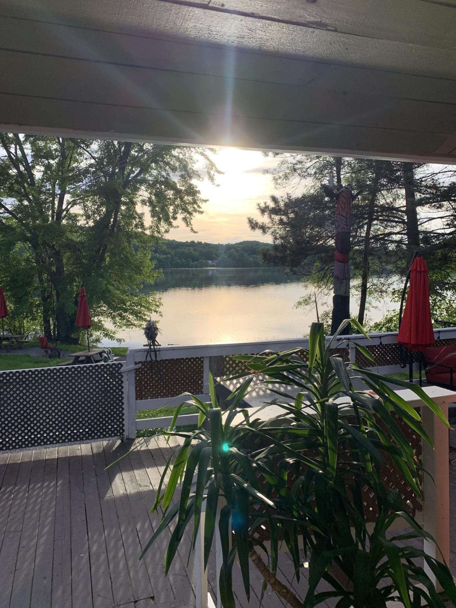 Auberge De Ferme-Neuve Lac-Saint-Paul Eksteriør billede